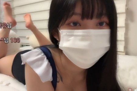 娇妻玩4P被3个男子伺候91：一场荒诞的经历